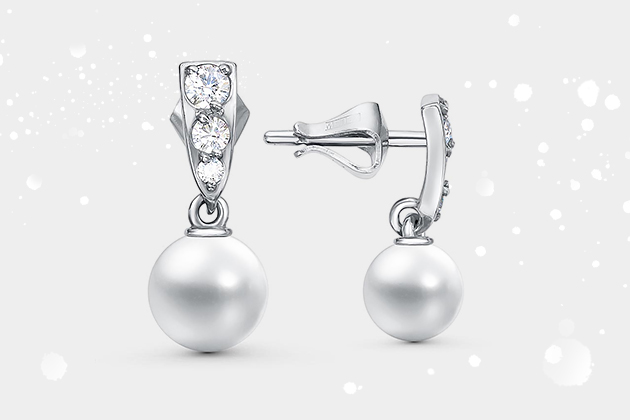 Серебряные серьги-пусеты с жемчугом