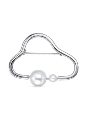 Брошь бижутерия, покрытие - платинирование, вставка - имитация жемчуга
