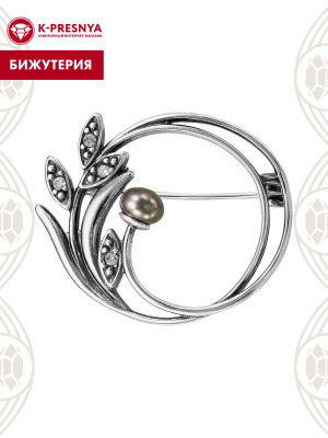 Брошь бижутерия, покрытие - серебрение с оксидированием, вставка - культивированный жемчуг, стекло ювелирное preciosa