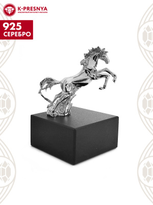 Сувенир "лошадь" серебро 925 пробы, покрытие - оксидирование, вставка - стекло ювелирное собственной огранки
