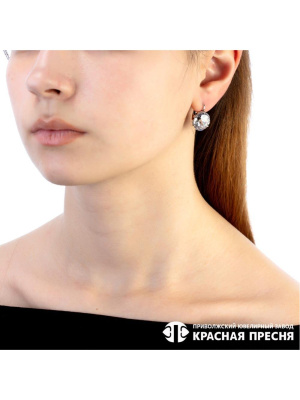 Серьги серебро 925 пробы, покрытие - оксидирование, вставка - фианит собственной огранки (недрагоценный камень)