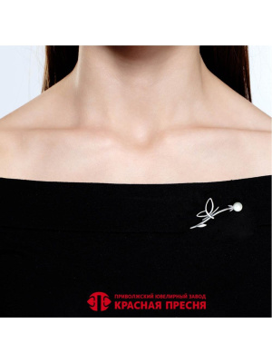 Брошь серебро 925 пробы, покрытие - оксидирование, вставка - имитация жемчуга
