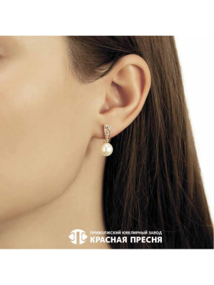 Серьги серебро 925 пробы, покрытие - золочение, вставка - имитация жемчуга, фианит (недрагоценный камень)