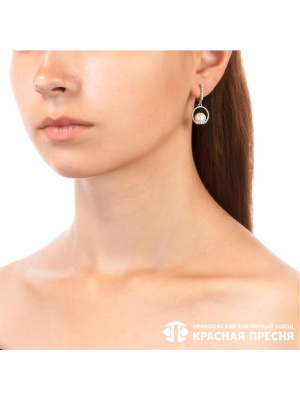 Серьги серебро 925 пробы, покрытие - родирование, вставка - имитация жемчуга, фианит (недрагоценный камень)