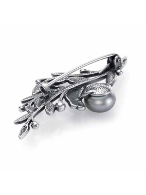 Брошь серебро 925 пробы, покрытие - оксидирование, отделка - алмазная грань, вставка - культивированный жемчуг