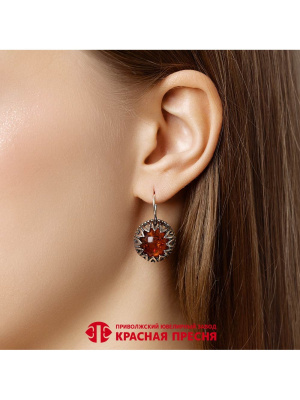 Серьги серебро 925 пробы, покрытие - оксидирование, вставка - искусственный янтарь
