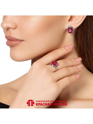 Серьги серебро 925 пробы, покрытие - оксидирование, вставка - синтетический корунд