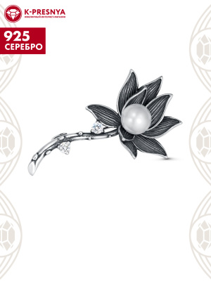 Брошь серебро 925 пробы, покрытие - оксидирование, вставка - имитация жемчуга, фианит (недрагоценный камень)